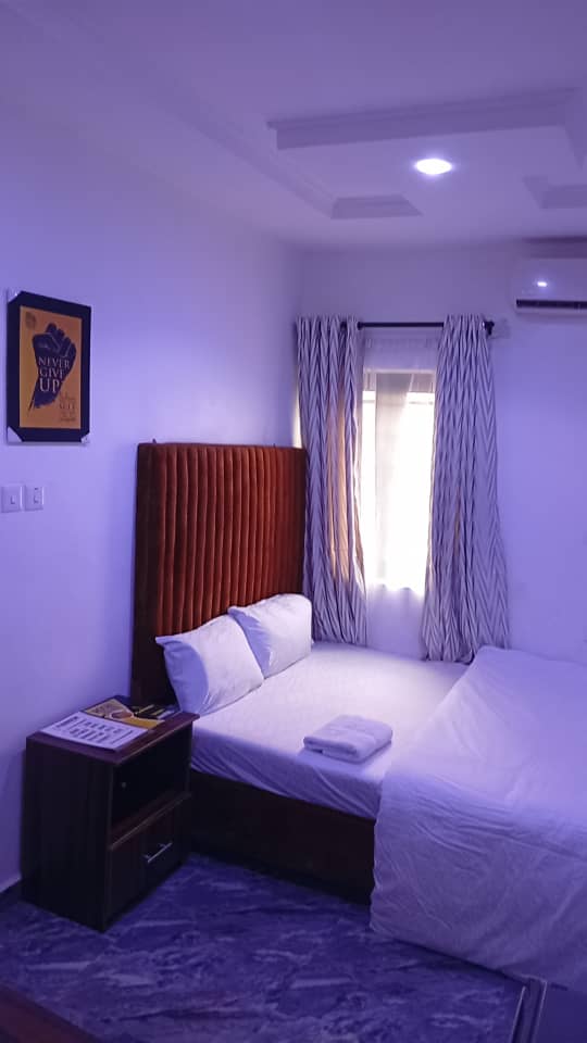 Studio Room